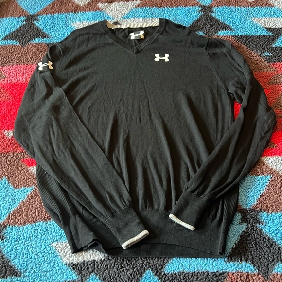 Large UA sweater - Picture 1 of 2